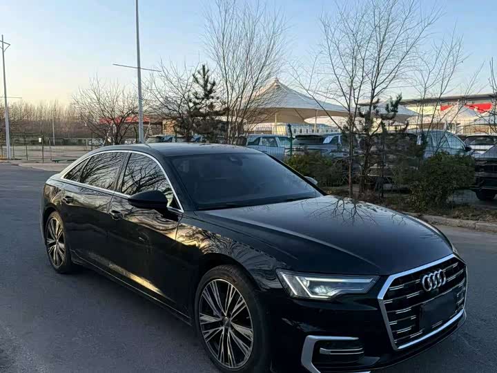 Фото 3 - Audi A6L