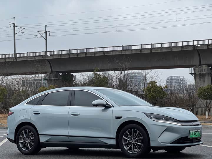 Фото 3 - BYD Qin L