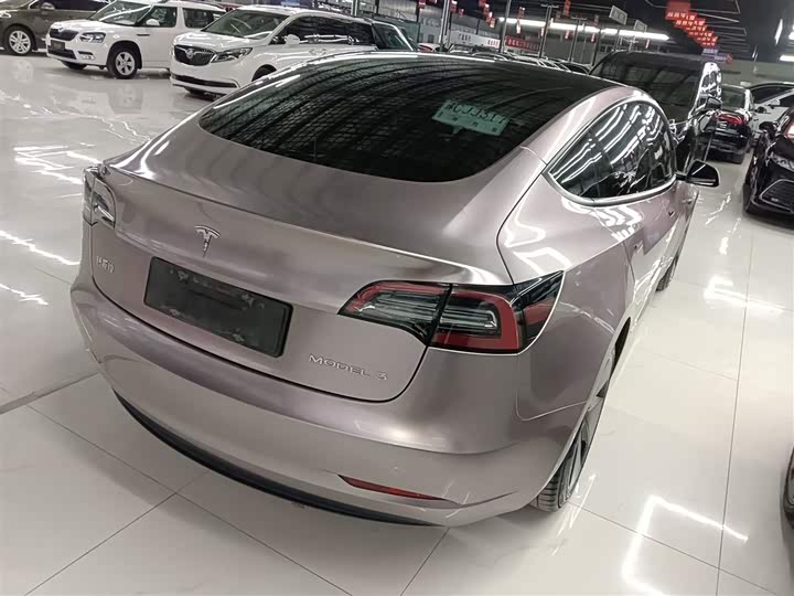 Фото 7 - Tesla Model 3