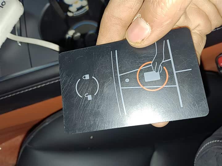 Фото 9 - Tesla Model 3