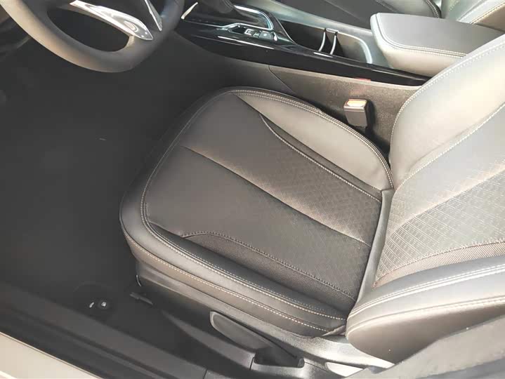 Фото 9 - Buick Verano