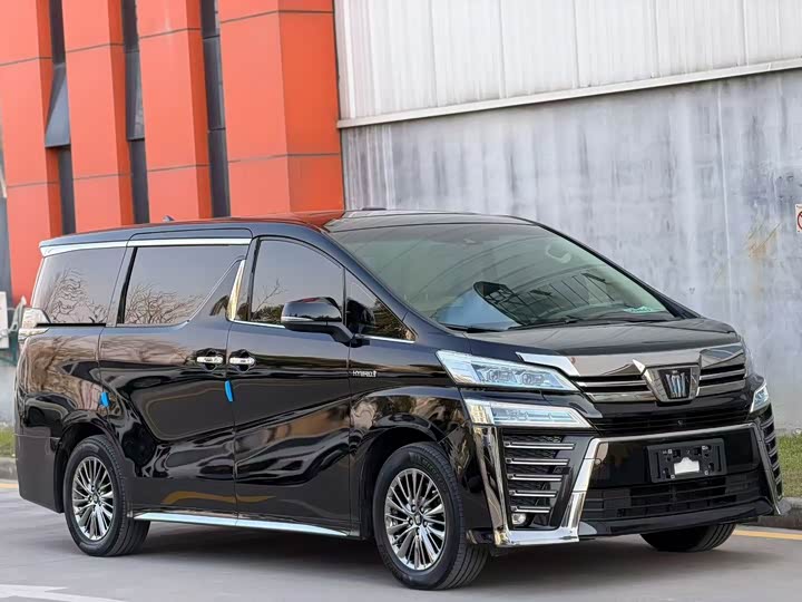 Фото 3 - Toyota Vellfire