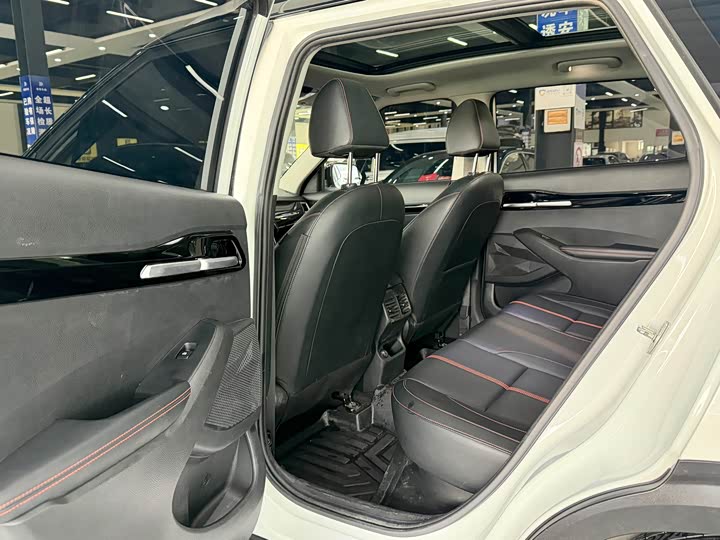 Фото 5 - Kia KX3