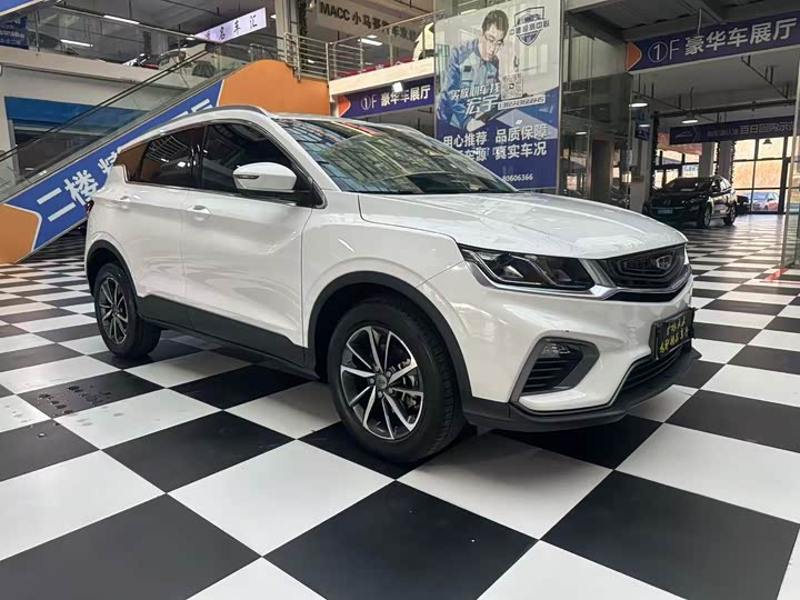 Фото 3 - Geely Coolray