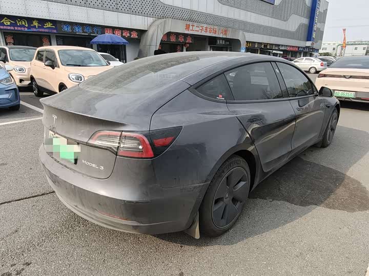 Фото 4 - Tesla Model 3