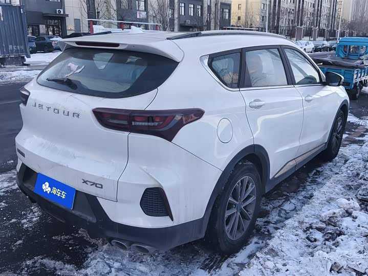 Фото 3 - Jetour X70