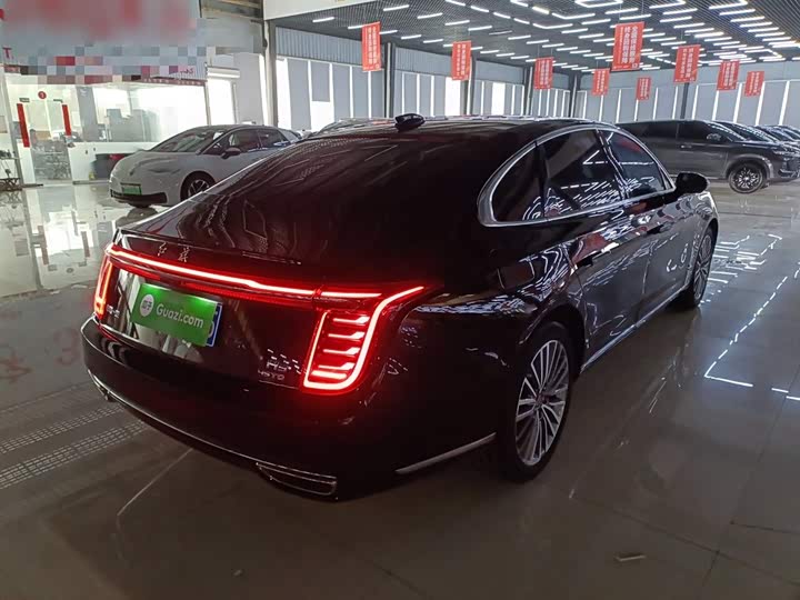 Фото 7 - Hongqi H9