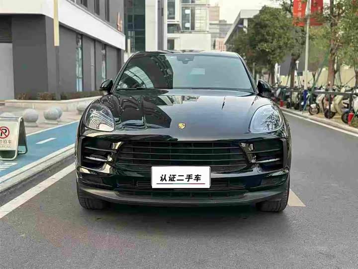 Фото 2 - Porsche Macan