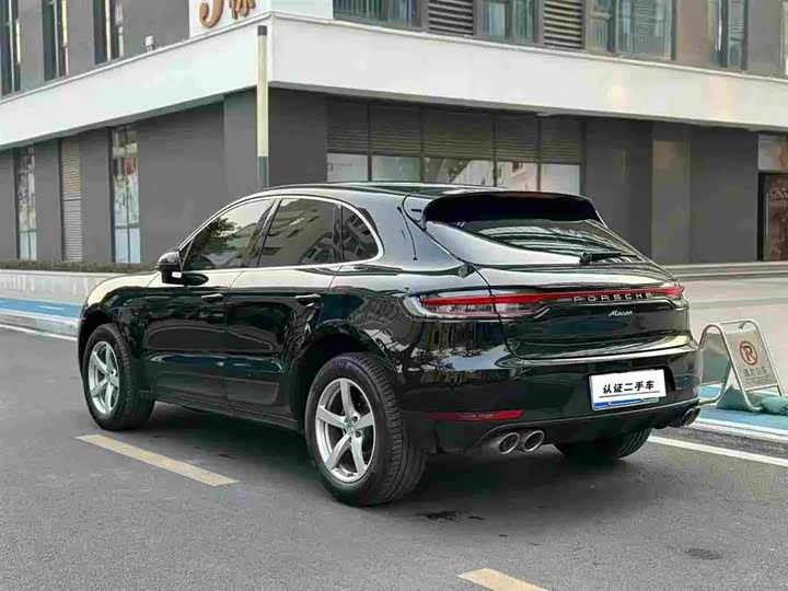 Фото 3 - Porsche Macan
