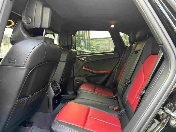 Фото 7 - Porsche Macan