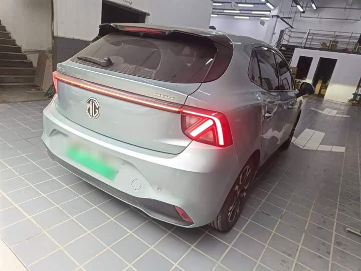 Фото 7 - MG Motor 4 EV