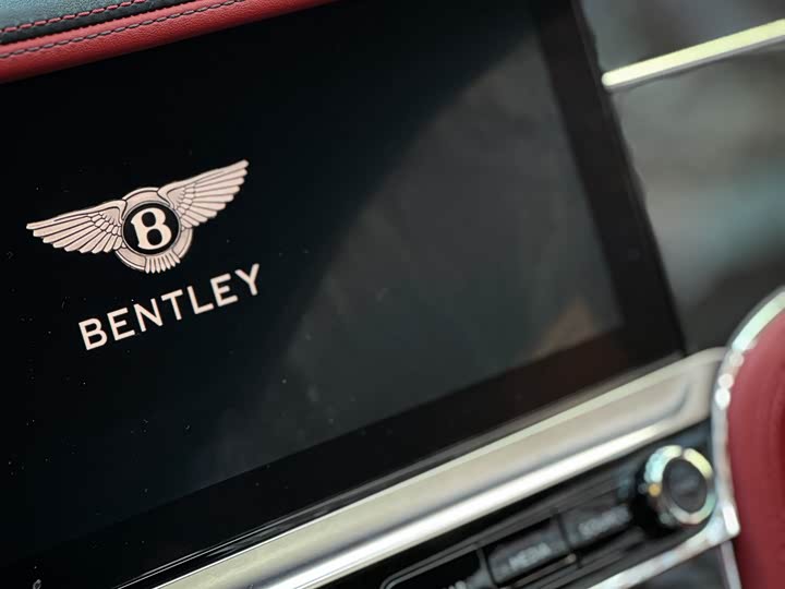Фото 7 - Bentley Continental GT