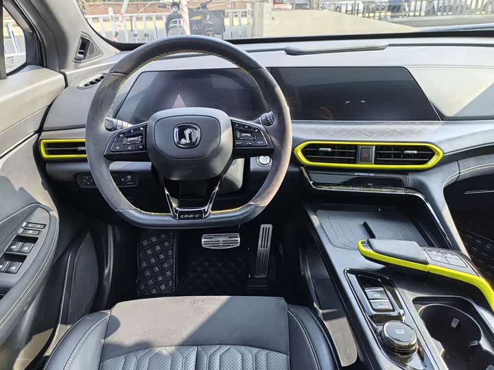 Фото 6 - Changan UNI-T