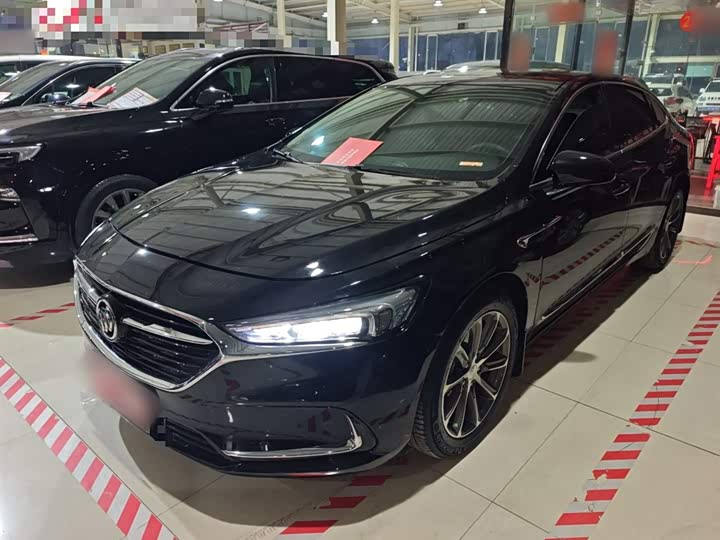 Фото 1 - Buick LaCrosse