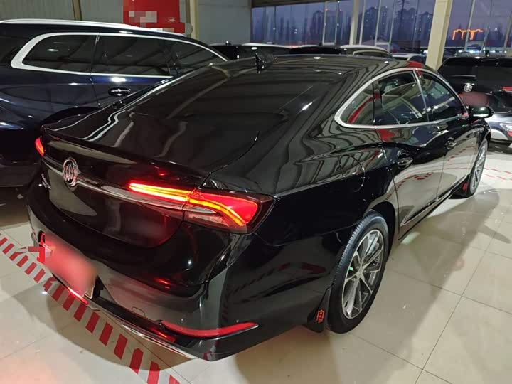 Фото 7 - Buick LaCrosse