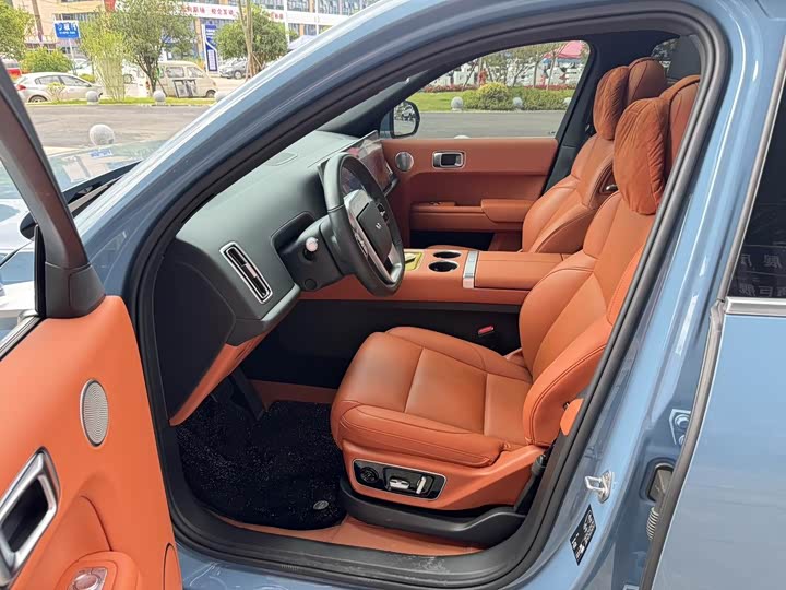 Фото 9 - LiXiang L7