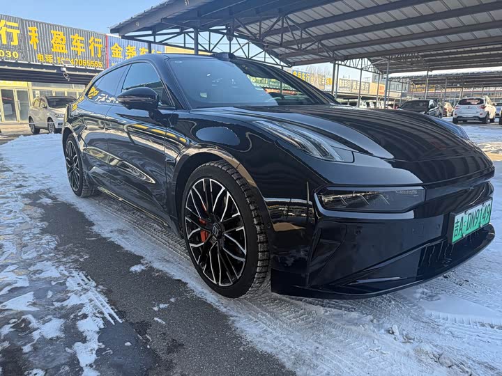 Фото 3 - Zeekr 001