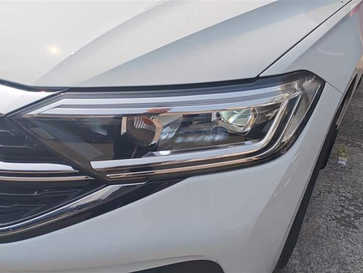 Фото 5 - Volkswagen Sagitar L