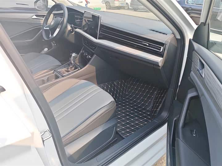 Фото 8 - Volkswagen Sagitar L