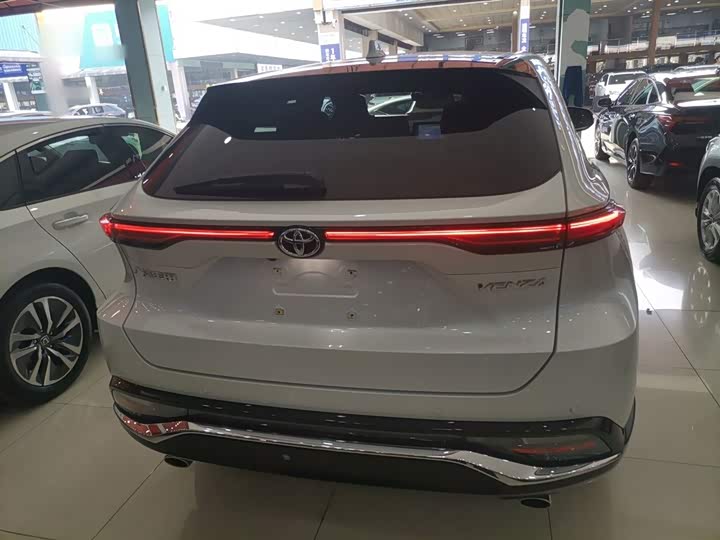 Фото 6 - Toyota Venza