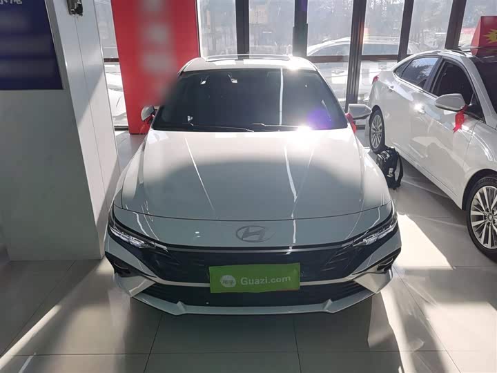 Фото 3 - Hyundai Elantra N line