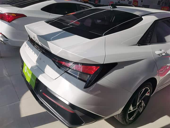 Фото 6 - Hyundai Elantra N line