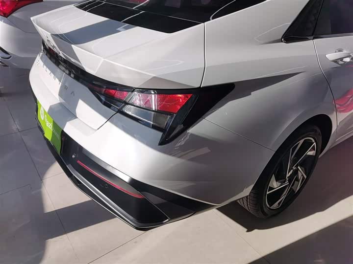 Фото 8 - Hyundai Elantra N line