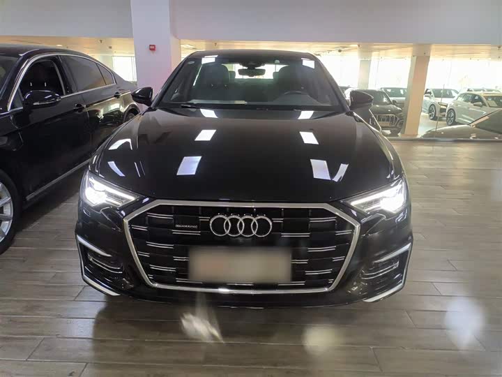 Фото 3 - Audi A6L