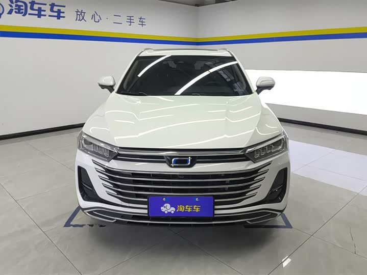 Фото 2 - Bestune T77