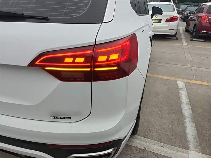 Фото 8 - Volkswagen Tayron