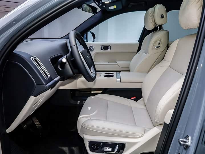 Фото 9 - LiXiang L7