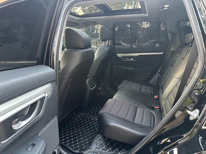 Фото 9 - Honda CR-V