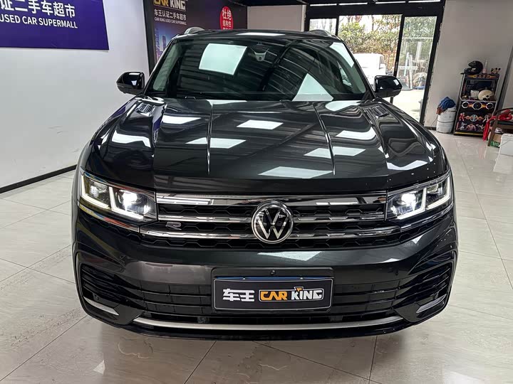 Фото 2 - Volkswagen Teramont X