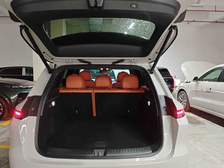 Фото 6 - LiXiang L6