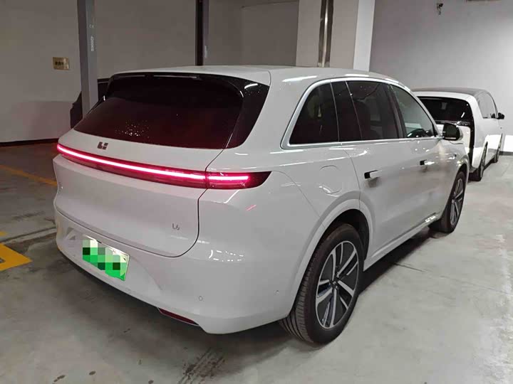 Фото 8 - LiXiang L6