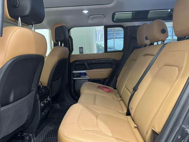 Фото 3 - Land Rover Defender