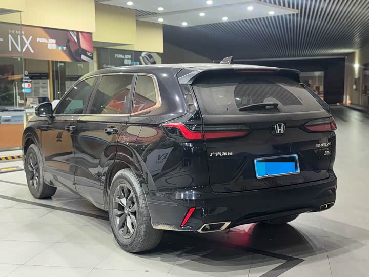 Фото 3 - Honda Breeze