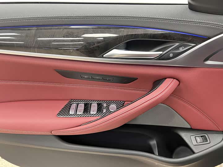 Фото 9 - BMW 5 Series