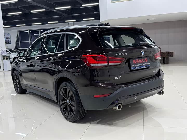Фото 4 - BMW X1