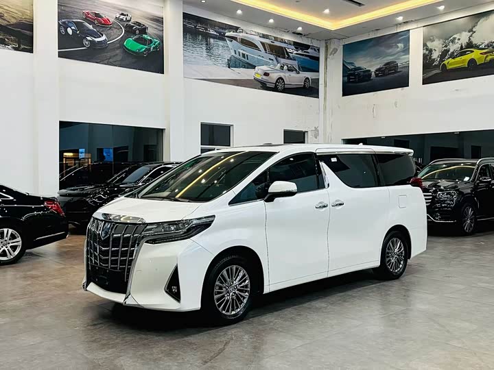 Фото 1 - Toyota Alphard