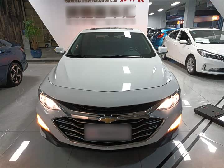 Фото 3 - Chevrolet Malibu XL