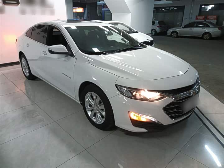 Фото 4 - Chevrolet Malibu XL