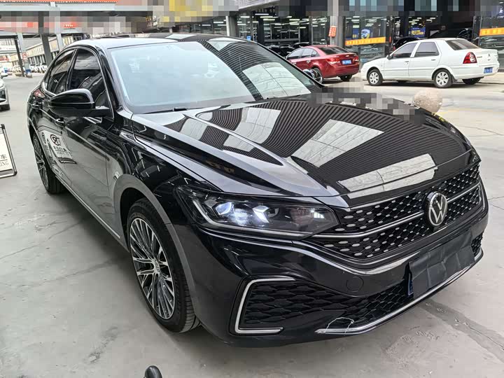 Фото 3 - Volkswagen Passat