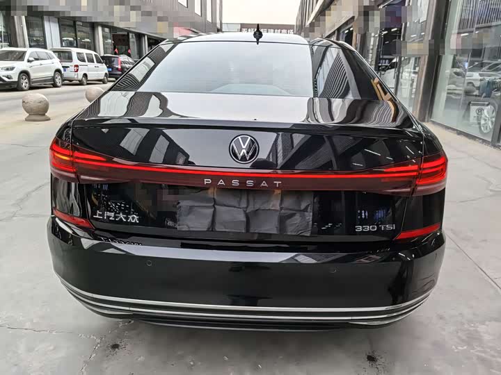 Фото 5 - Volkswagen Passat