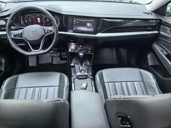 Фото 8 - Volkswagen Passat