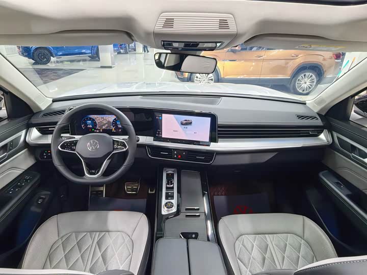 Фото 5 - Volkswagen Tavendor