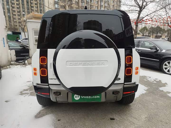 Фото 6 - Land Rover Defender