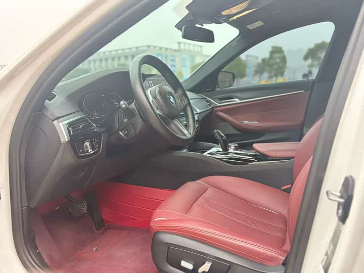 Фото 4 - BMW 5 Series