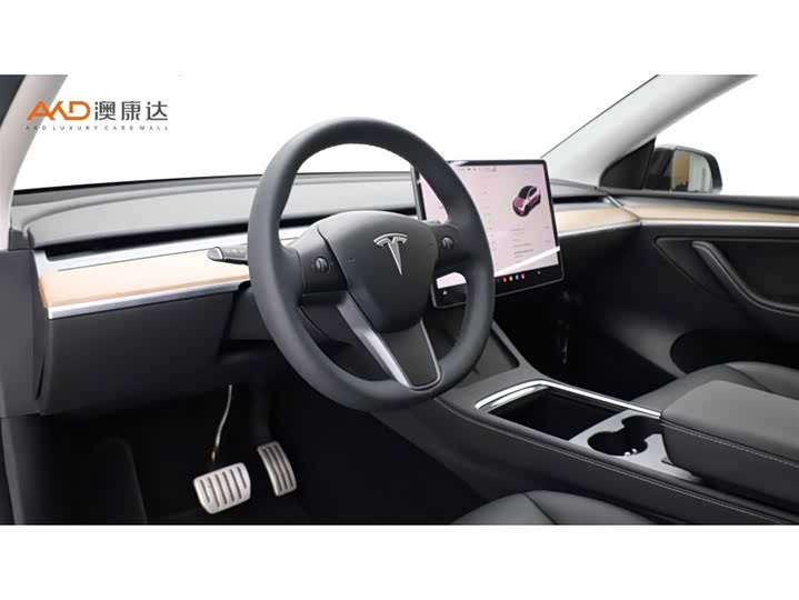 Фото 6 - Tesla Model Y