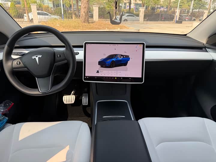 Фото 6 - Tesla Model Y